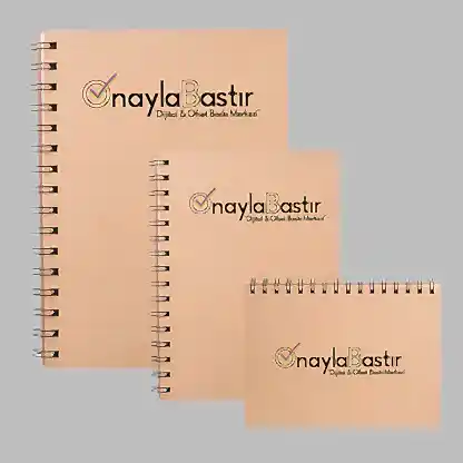 Az adetli kraft kapaklı metal spiralli defter, şık tasarımı ve yüksek kaliteli kağıdıyla kişisel kullanım için mükemmel seçim.

