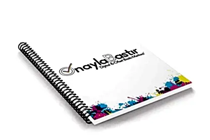 Az adetli kuşe metal spiralli defter, logo baskılı özel tasarımı ile kurumsal hediyelik veya ofis ihtiyaçları için mükemmel.