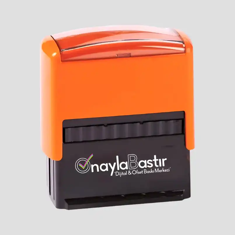 Özel tasarım kaşe, şirket logonuzu veya bilgilerinizi profesyonel bir şekilde basmak için ideal. Yüksek kaliteli baskı ve uzun ömürlü.

